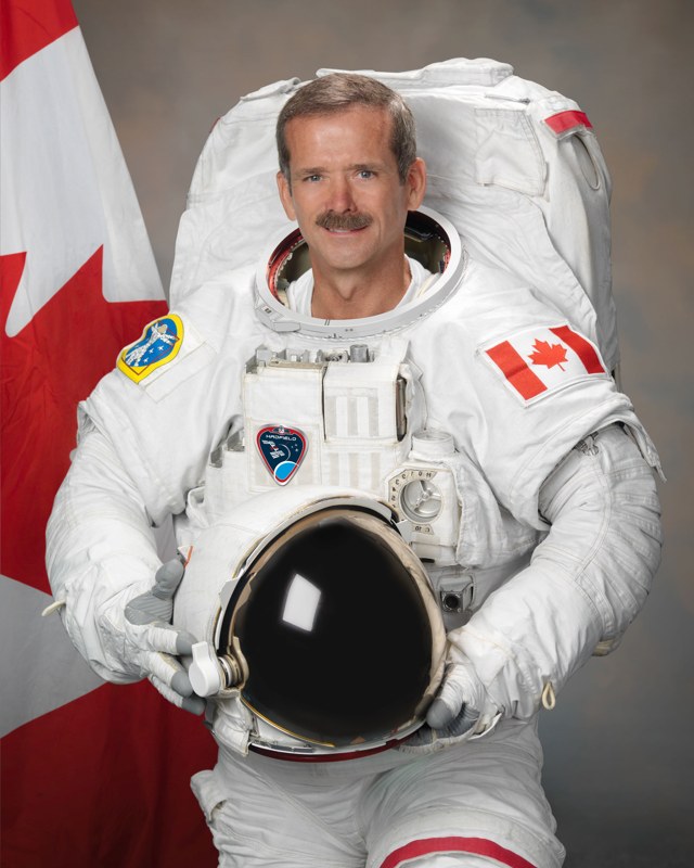 Official portrait of Chris Hadfield
